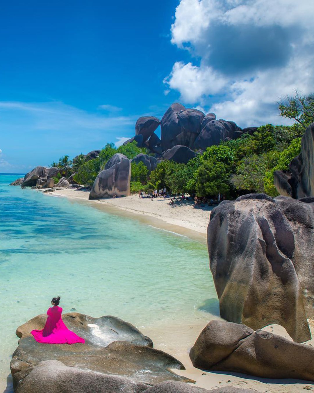 honeymoon beach seychelles savi and vid