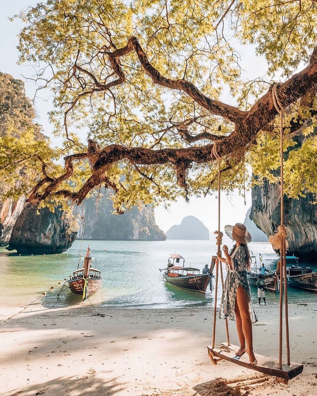 honeymoon beach thailand thetravellingnomads