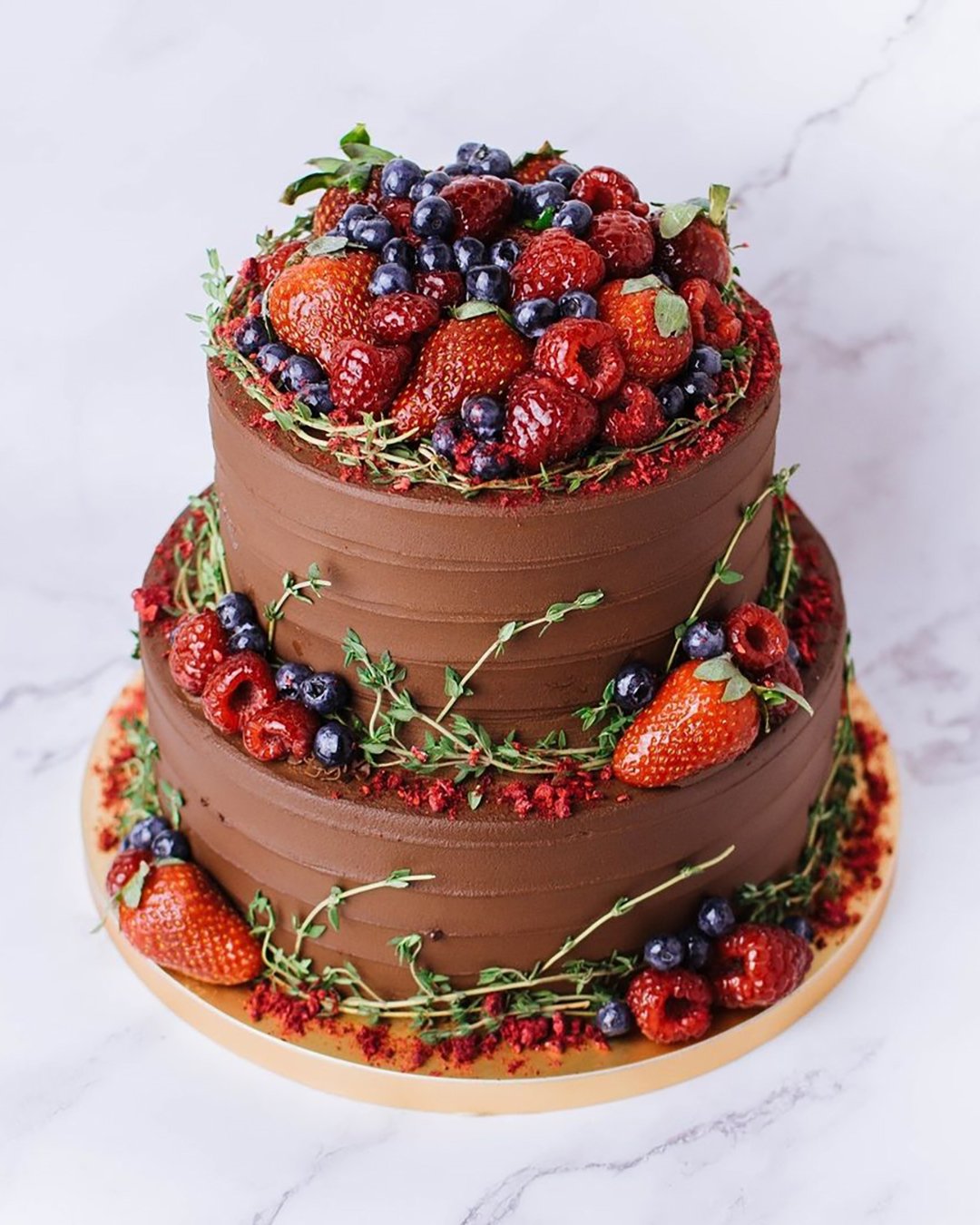 small wedding cakes chocolate cake with fruits edithpatisserie