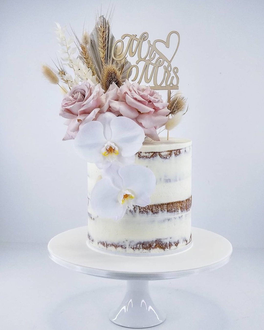 small wedding cakes white rustic cake cakesofyourdreams