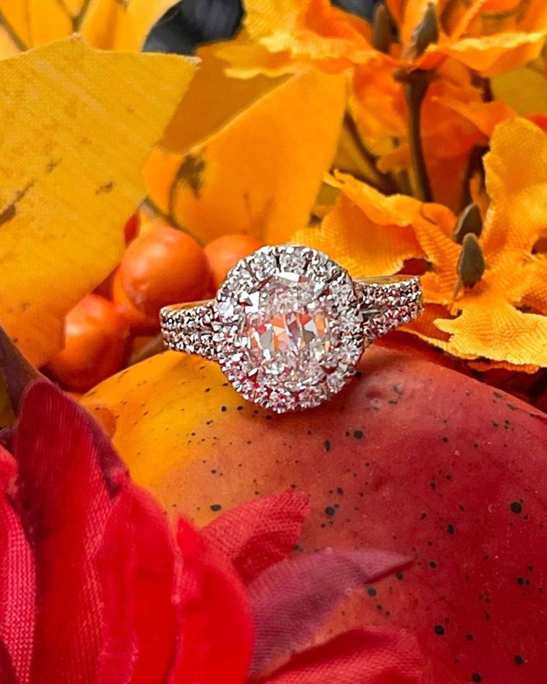 vintage engagement rings halo rings