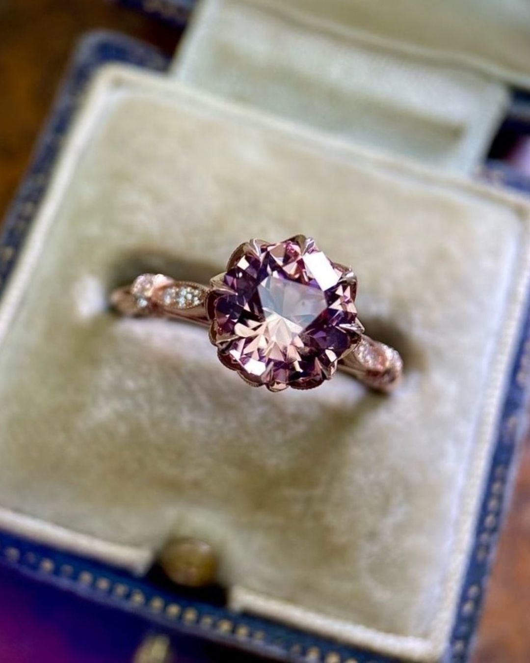 vintage engagement rings round cut rings1