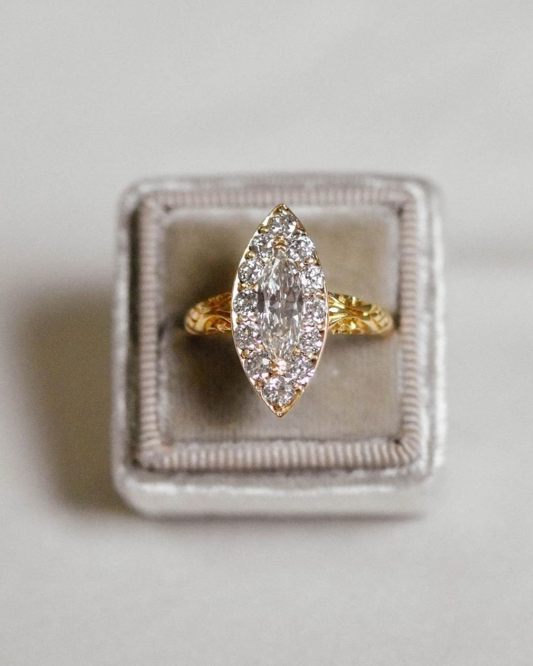 vintage engagement rings with diamonds3