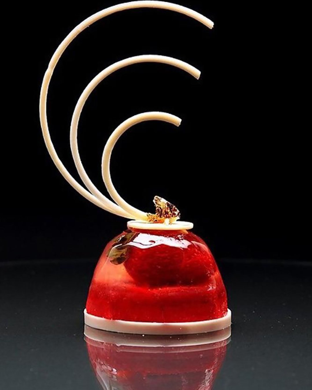 wedding cake alternatives red glossy jelly cake dinarakasko via instagram