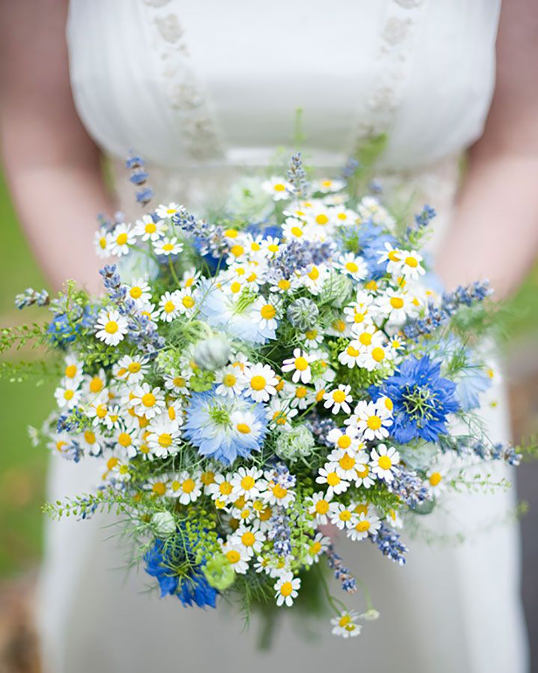 wildflower wedding bouquets source images