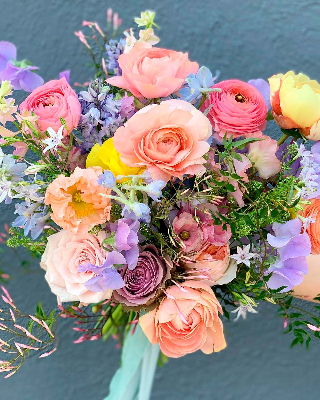gorgeous summer wedding bouquets pastel inspo
