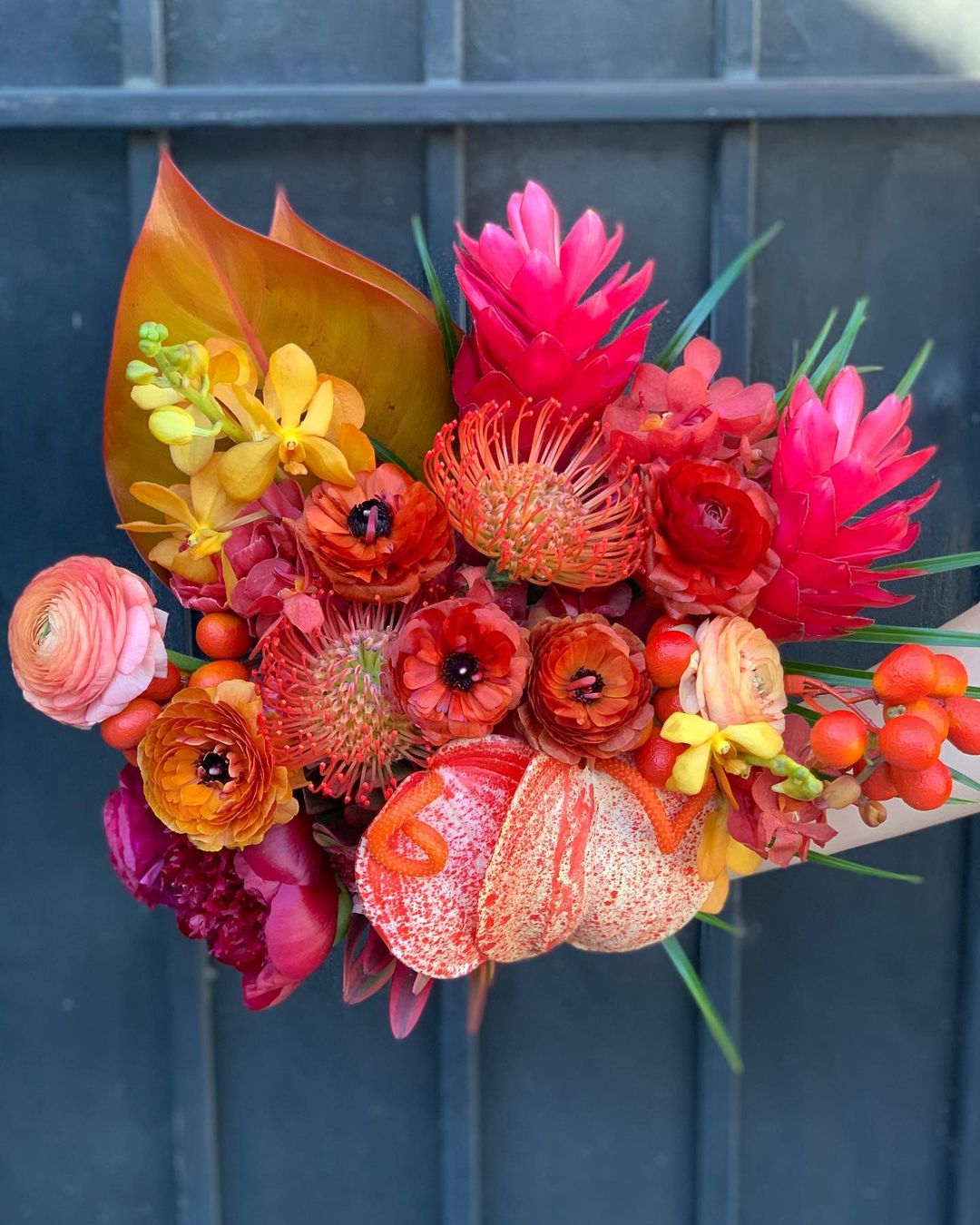 gorgeous summer wedding bouquets red orange