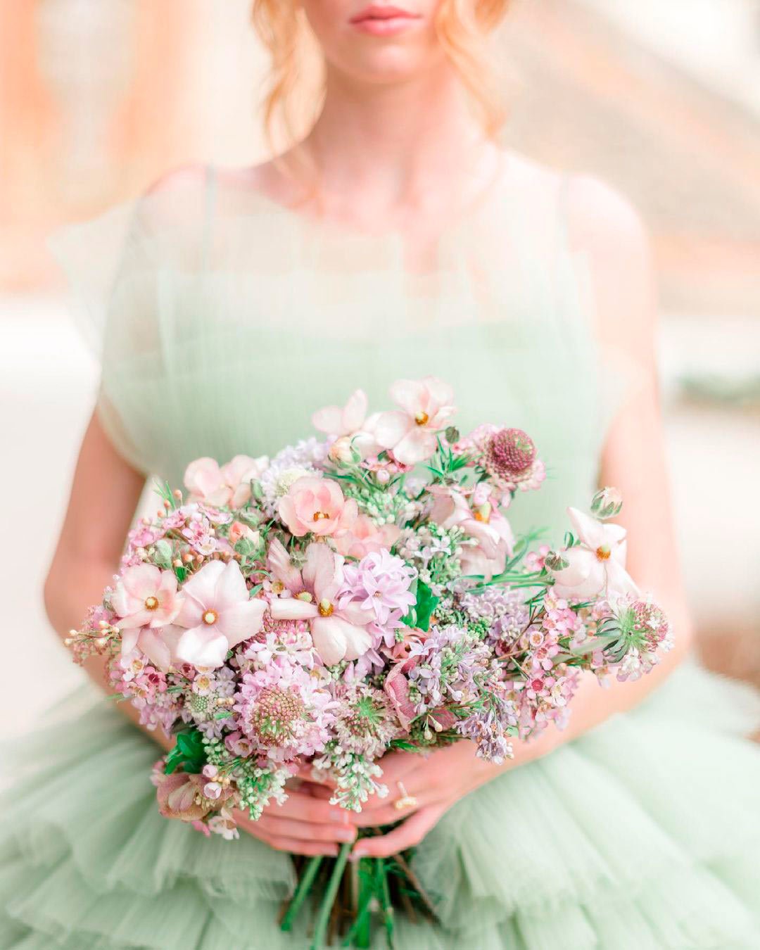 gorgeous summer wedding bouquets soft lilac heatherbengeofficial