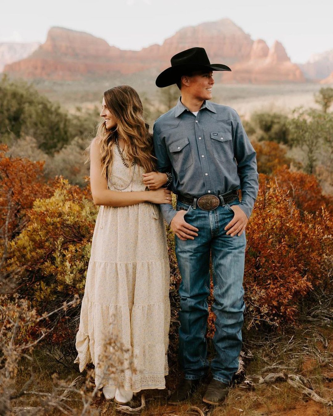 groomsmen attire cowboy barn jeans madiwagnerphotography