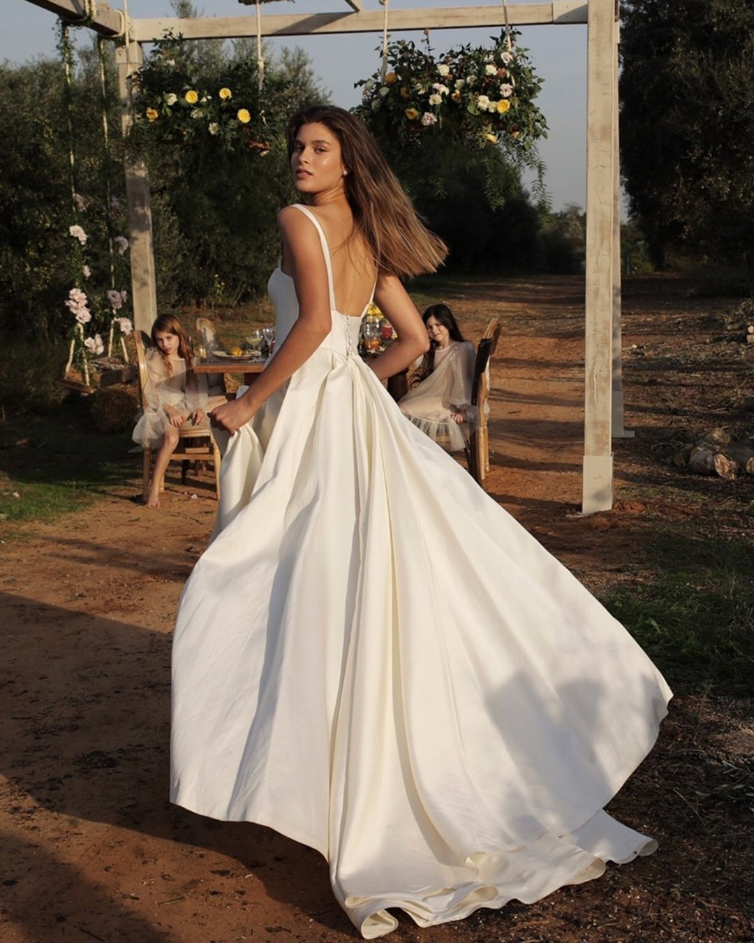 wedding dress designers simple low back lihihod
