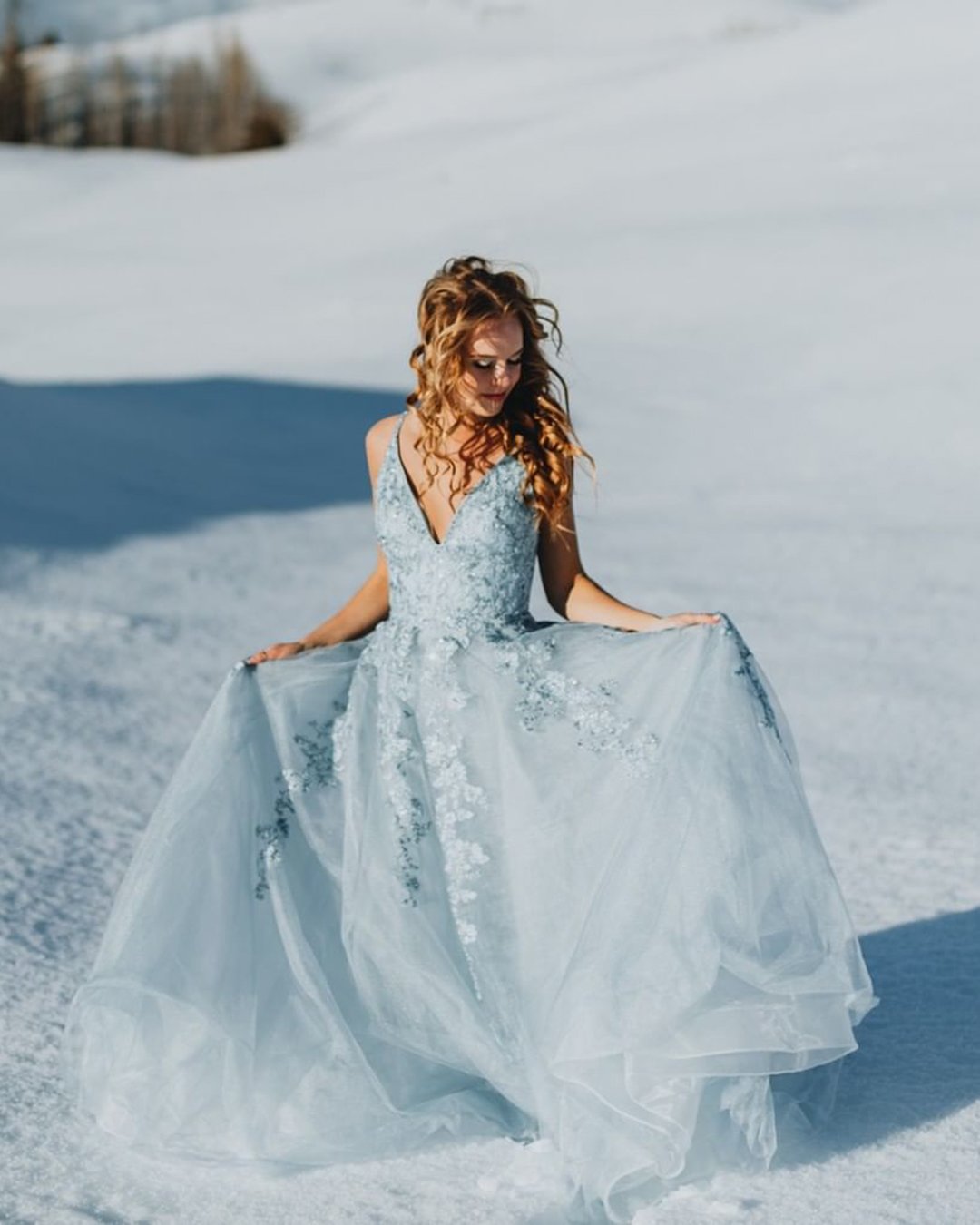 Winter Wedding Dresses & Outfits. 24 Chic Ideas You Should See