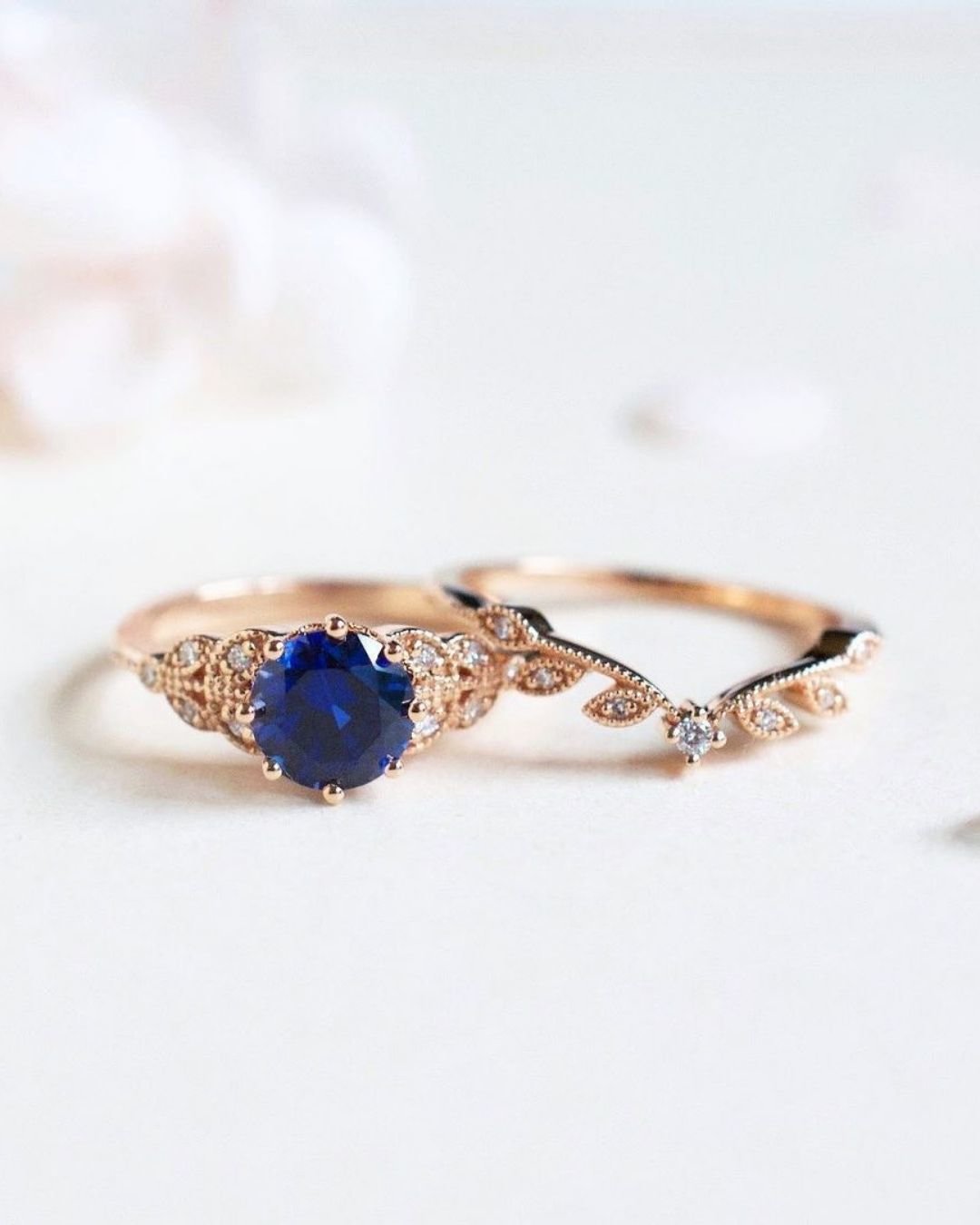 rose gold wedding rings with fantastic sapphires1