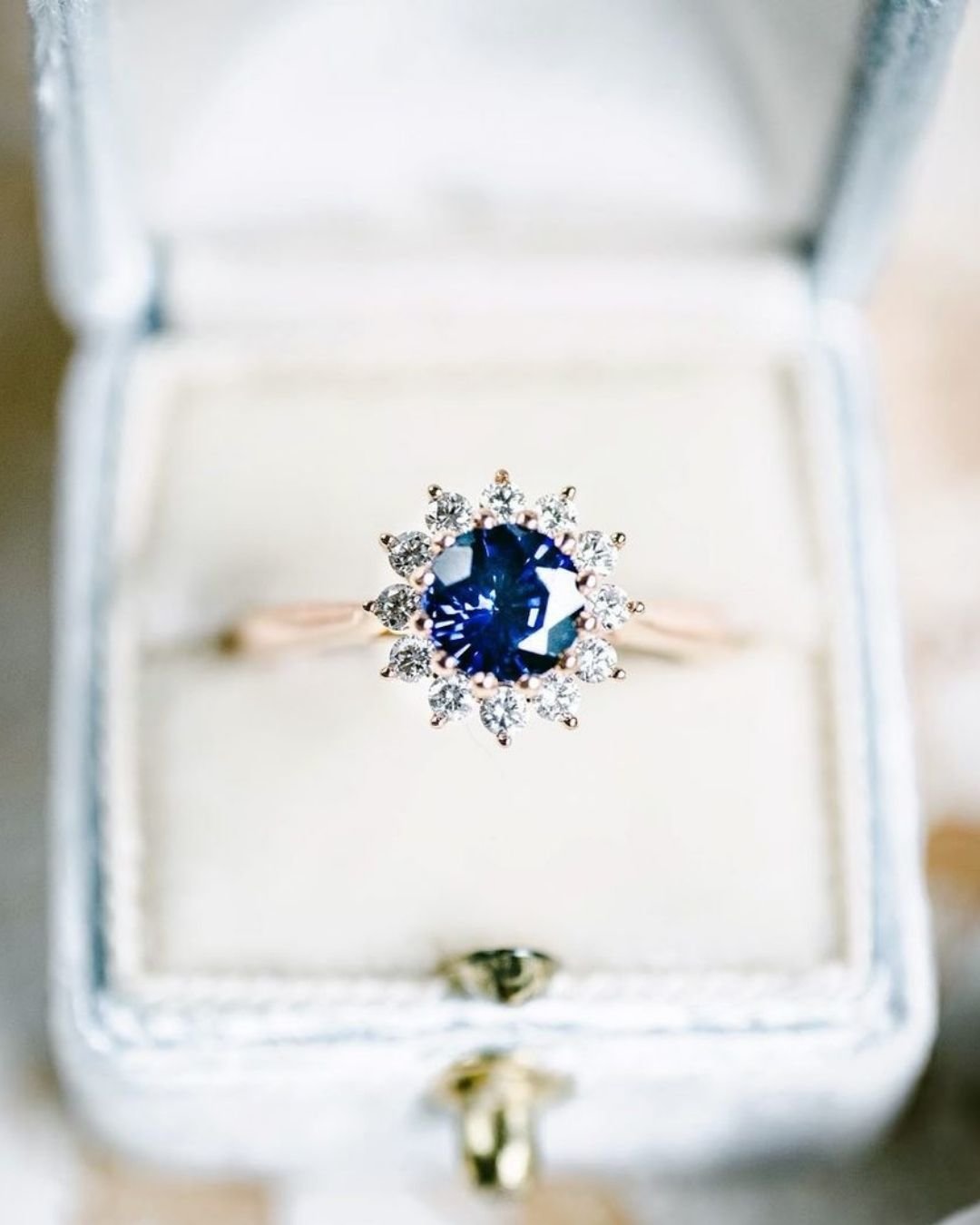 rose gold wedding rings with opal gems and pearls1
