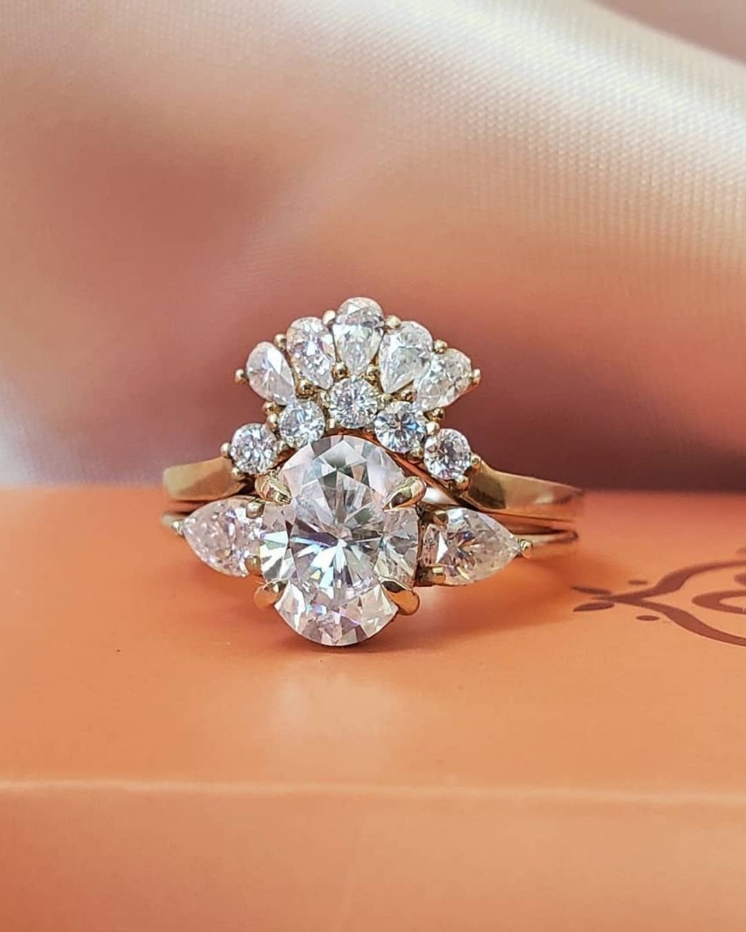 rose gold wedding rings with unique details