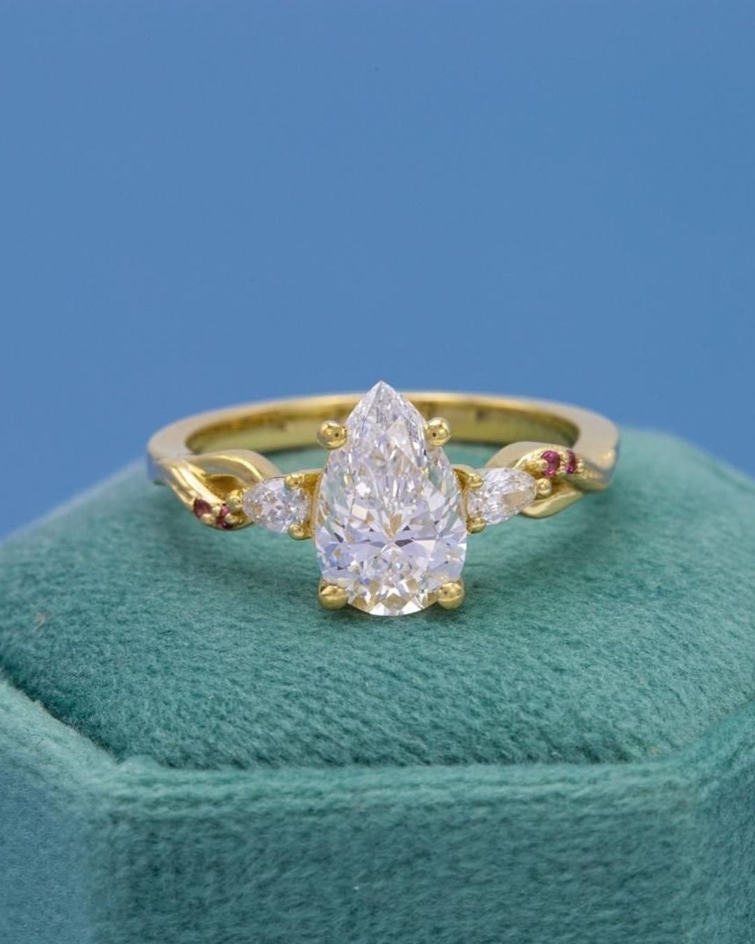 cushion cut engagement rings diamond rings3