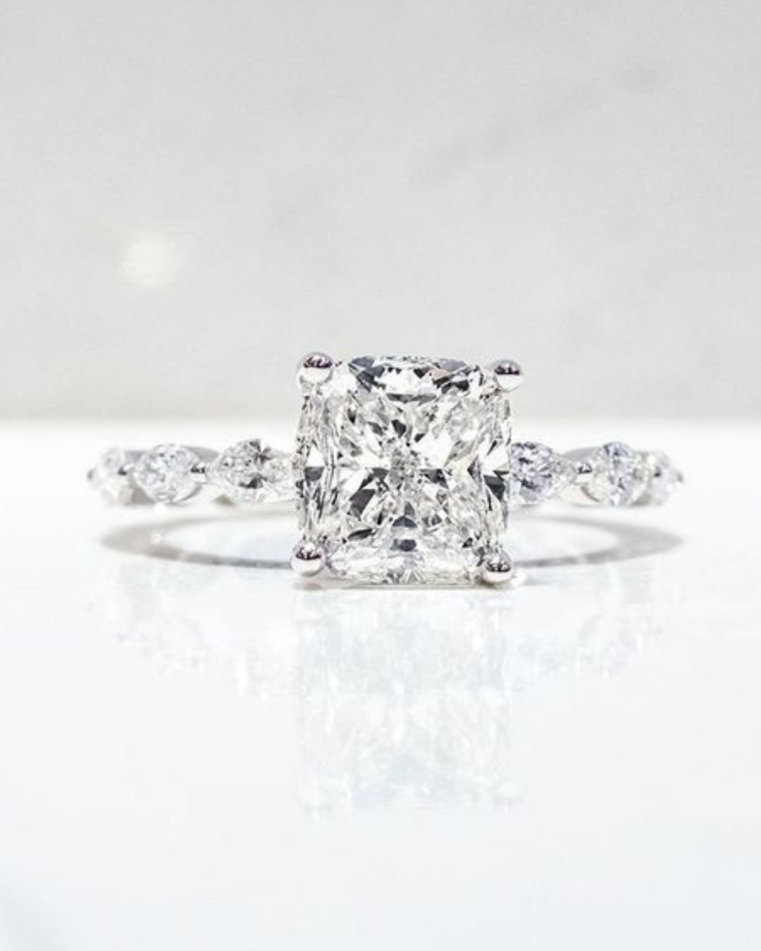 cushion cut engagement rings with diamond