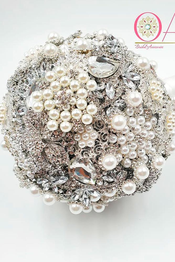 wedding brooch bouquet crystals gems