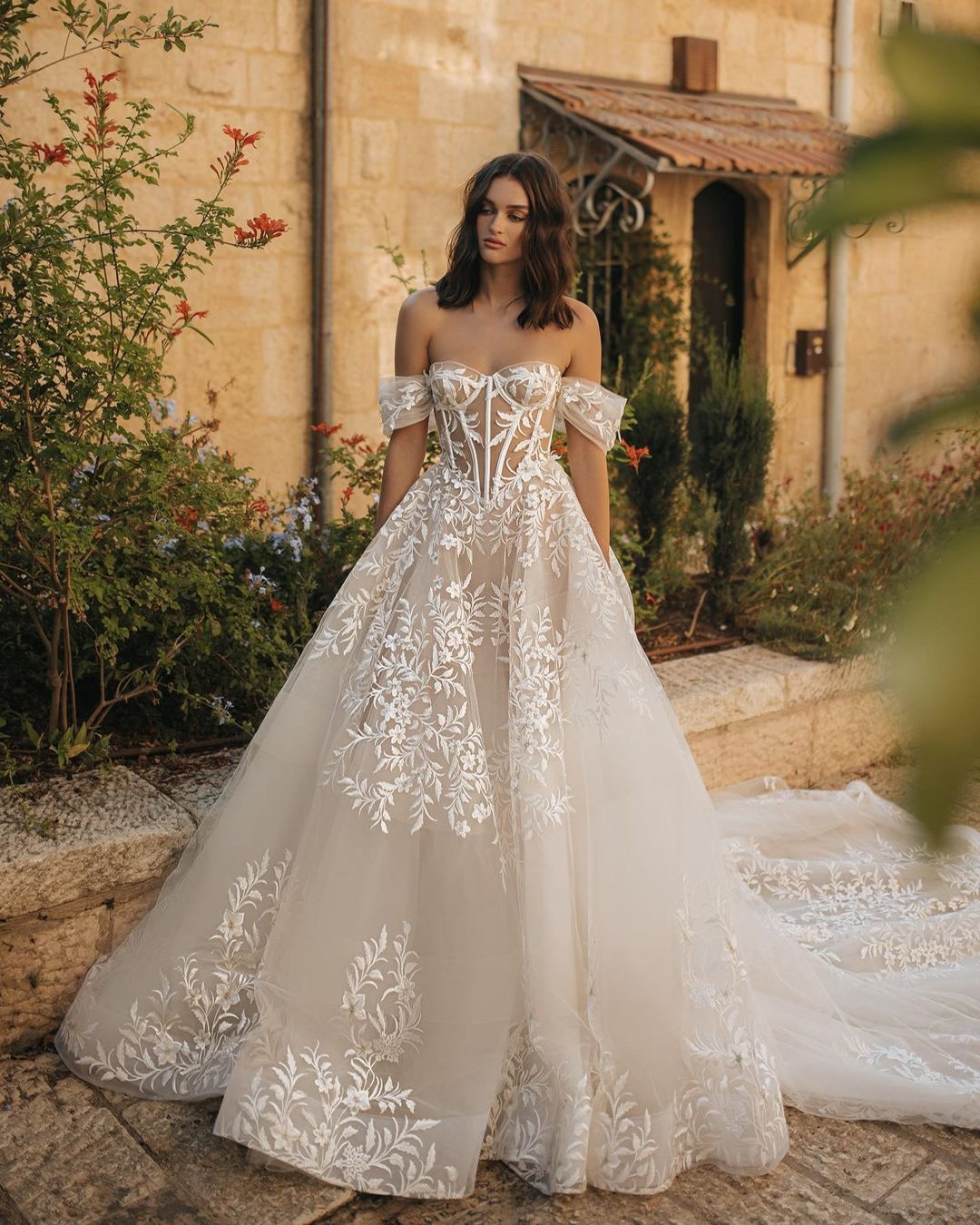 a line dress wedding dress
