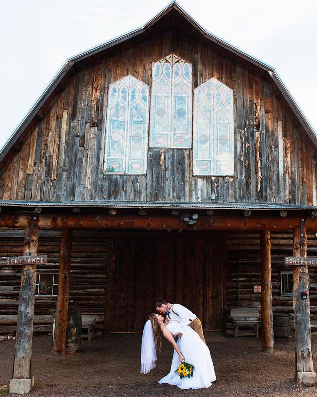 barn wedding venues bride groom outdoor