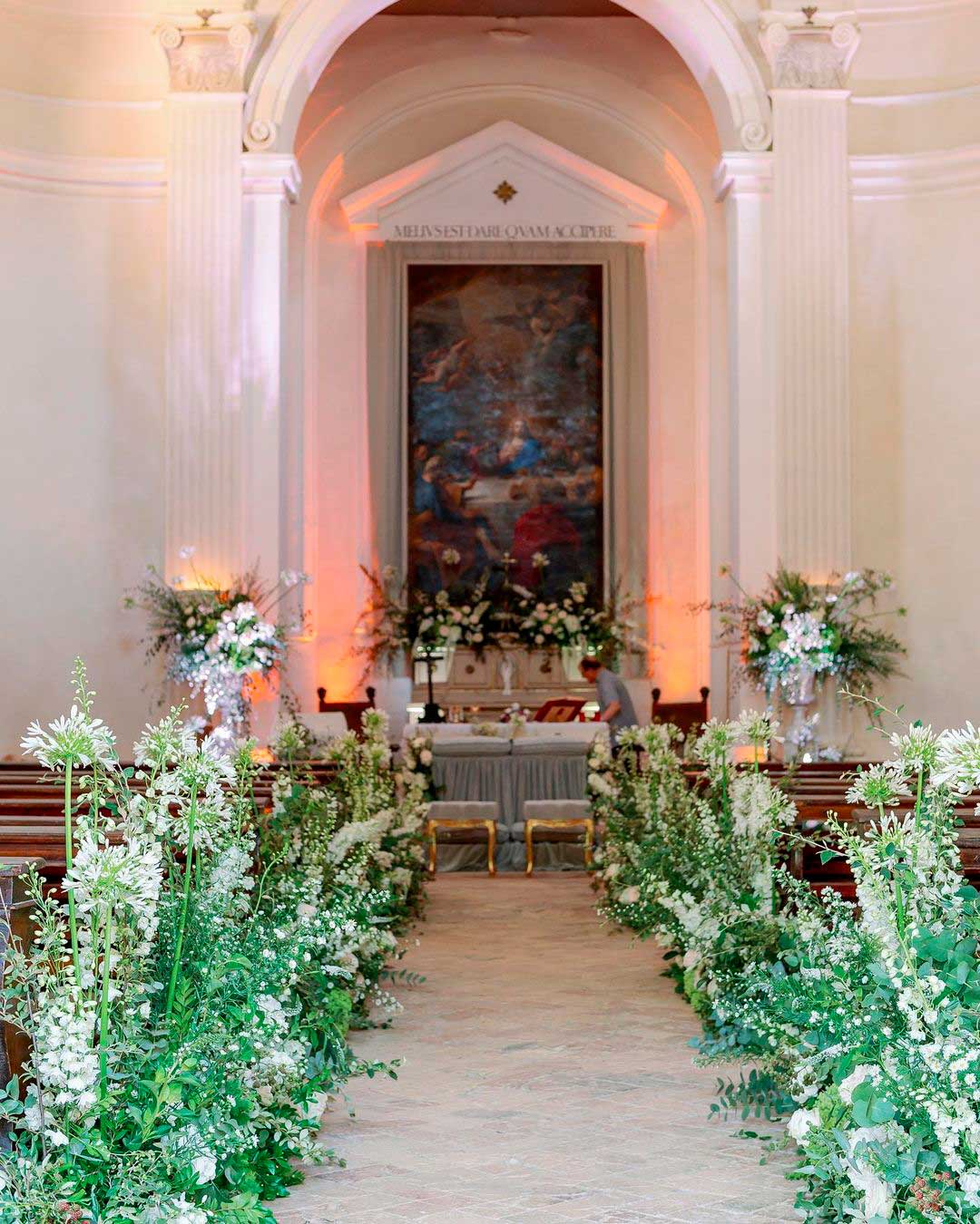 Gorgeous Church Wedding Decorations