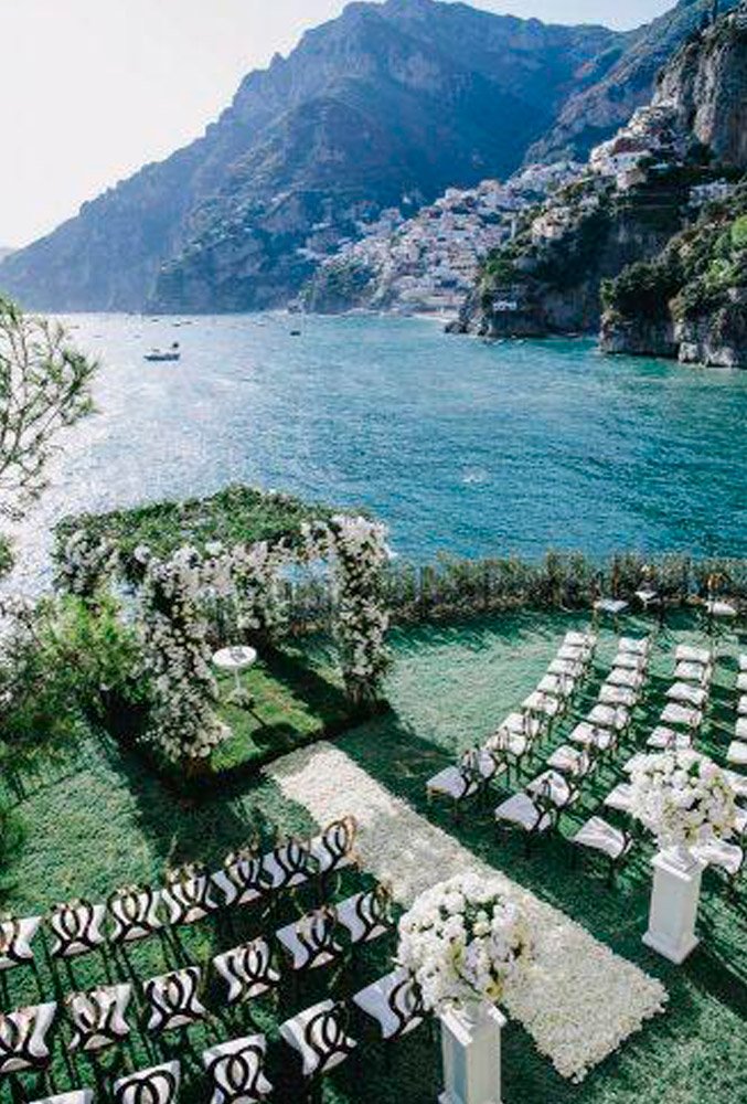rustic wedding venues ceremony decor in mountain