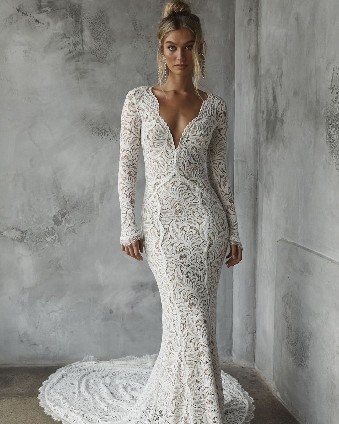 lace wedding dress designers