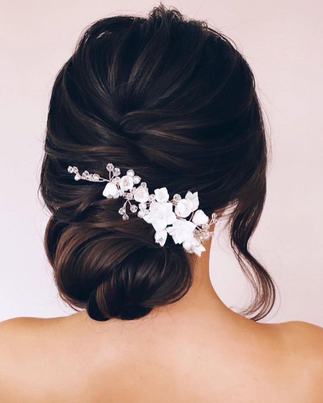 wedding updos for long hair low updo with hairpin lisaalgeracademy