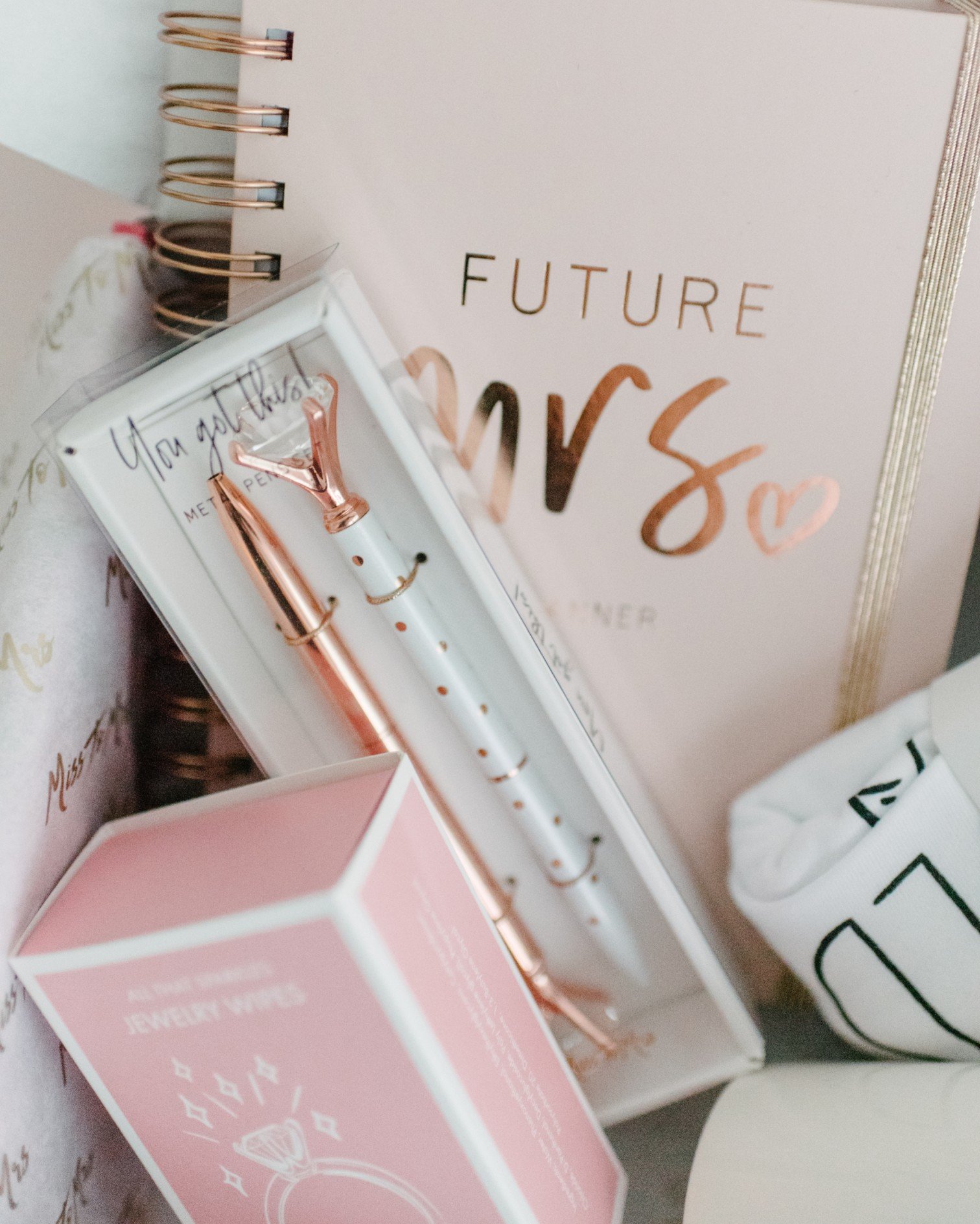 Best Bridal Subscription Boxes For 20232025 Reviews & Coupons