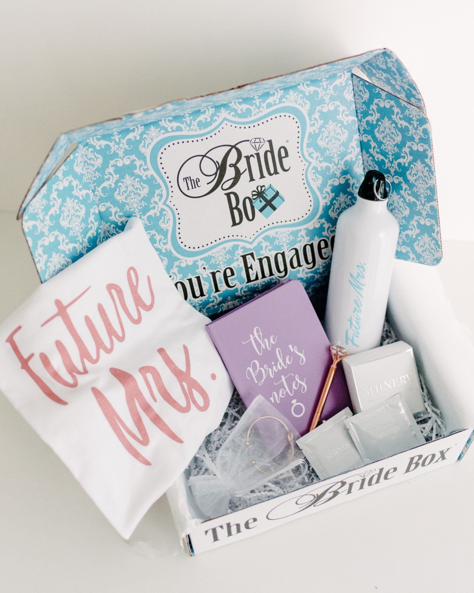 Best Bridal Subscription Boxes For 20232025 Reviews & Coupons