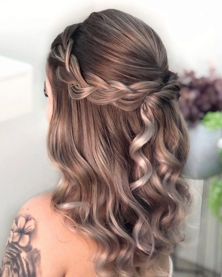 Mother Of The Bride Hairstyles 63 Elegant Ideas [ 2021/2022 Guide]