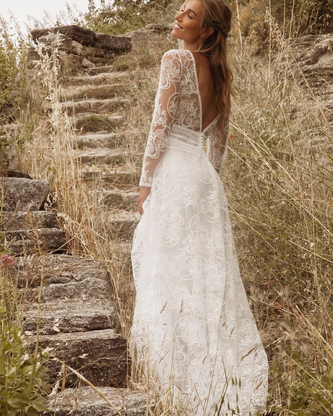 vintage inspired wedding dresses a line v back with long sleeves marielaportecreatrice