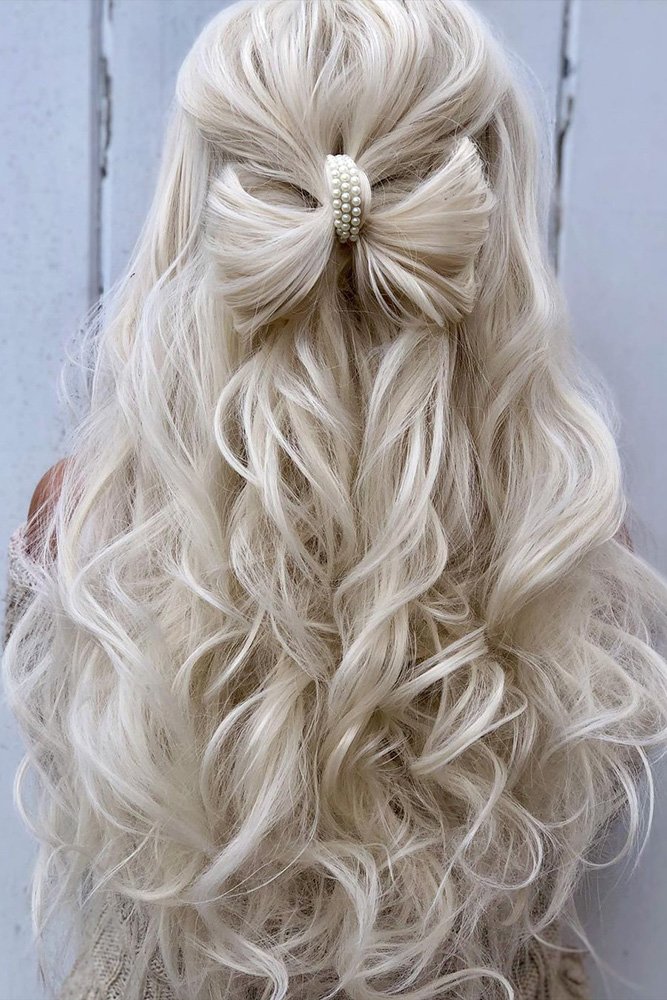 easy wedding hairstyles loose curls with hair bow and pearls alexandralee1016