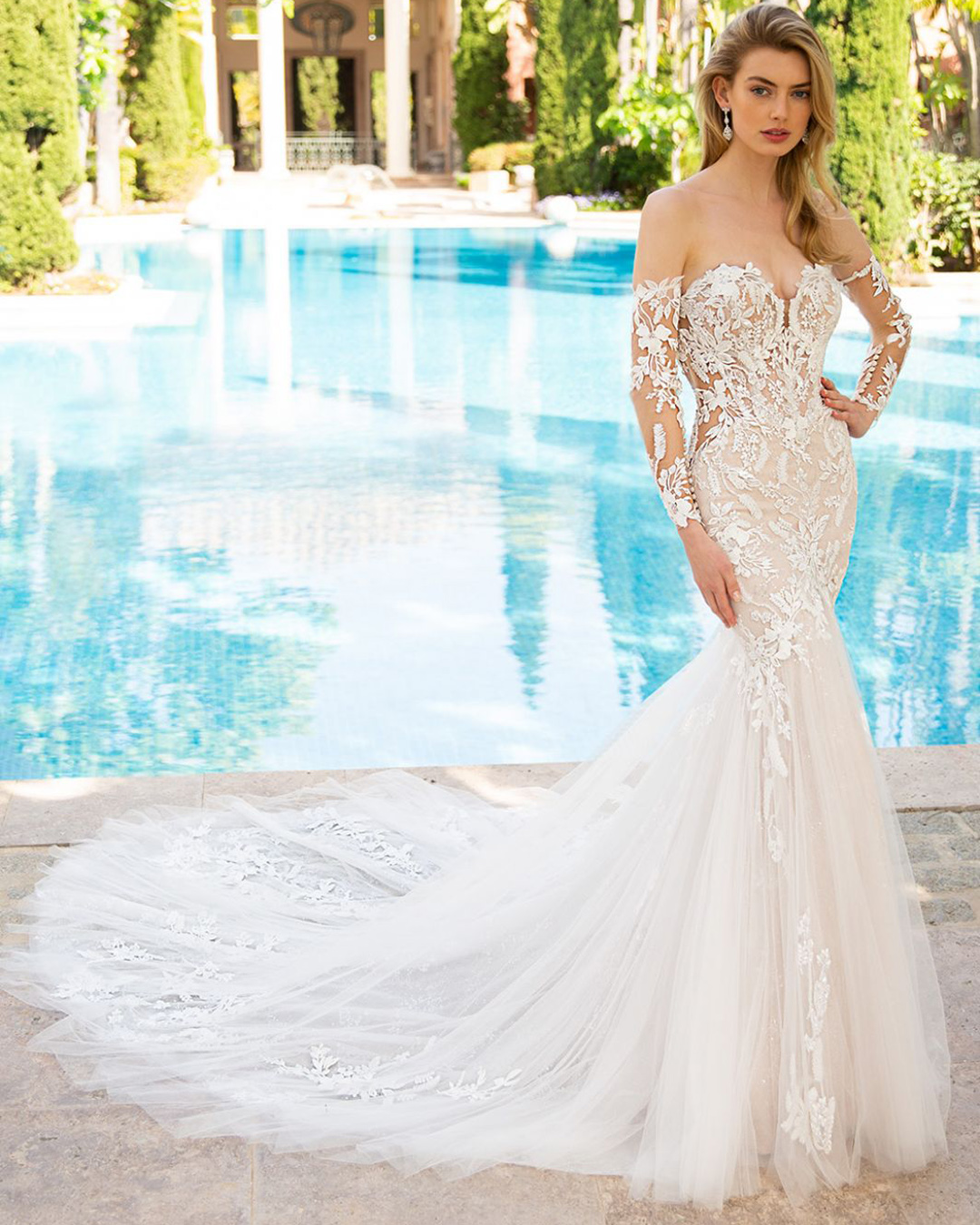 enzoani wedding dresses sweetheart neckline with sleeves off the shoulder lace