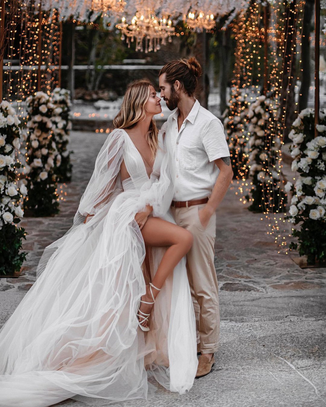 Groom Attire: 18 Bohemian Outfits [2022 