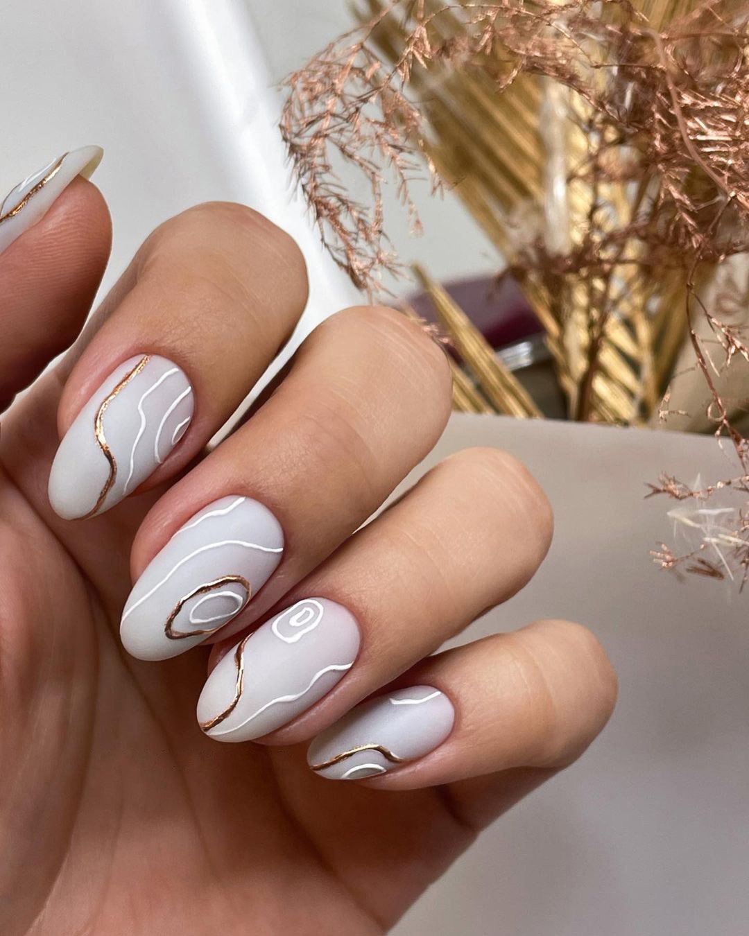 nail ideas wedding manicure original abstract pastel and gold nails_harbor