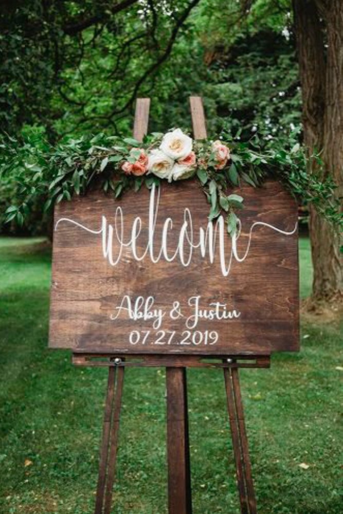 rustic-wedding-signs-welcome-sign-amandagreerphoto