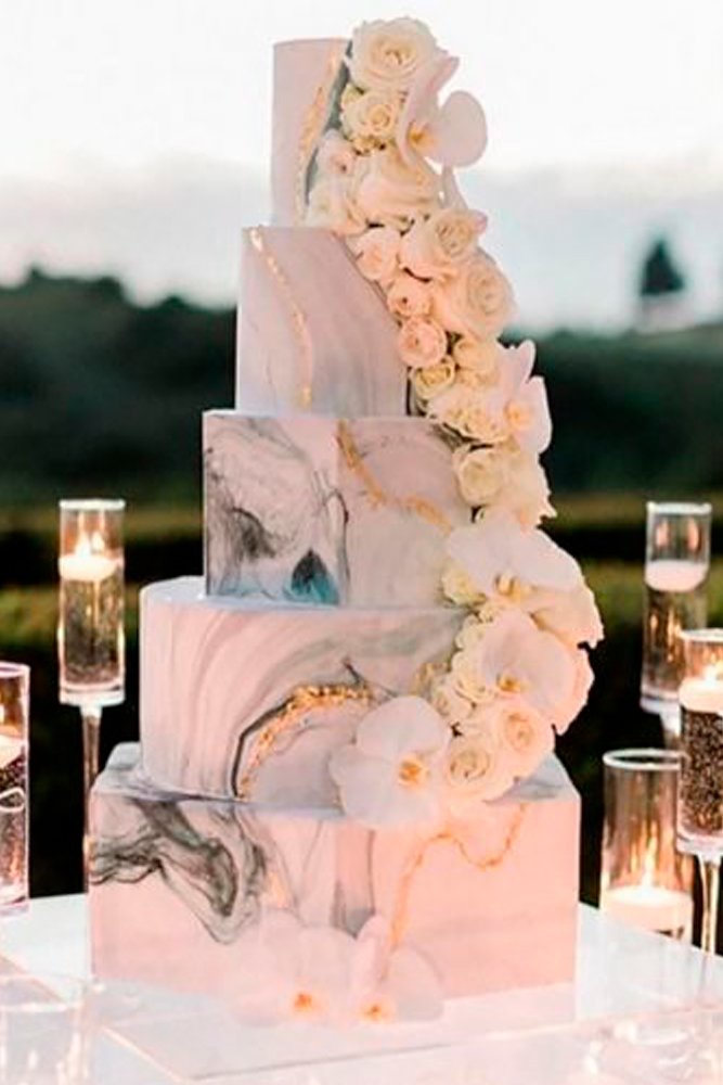 simple-elegant-chic-wedding-cakes-marble-cake-flowersbycina