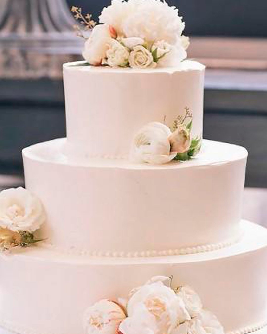 classic romantic wedding cakes