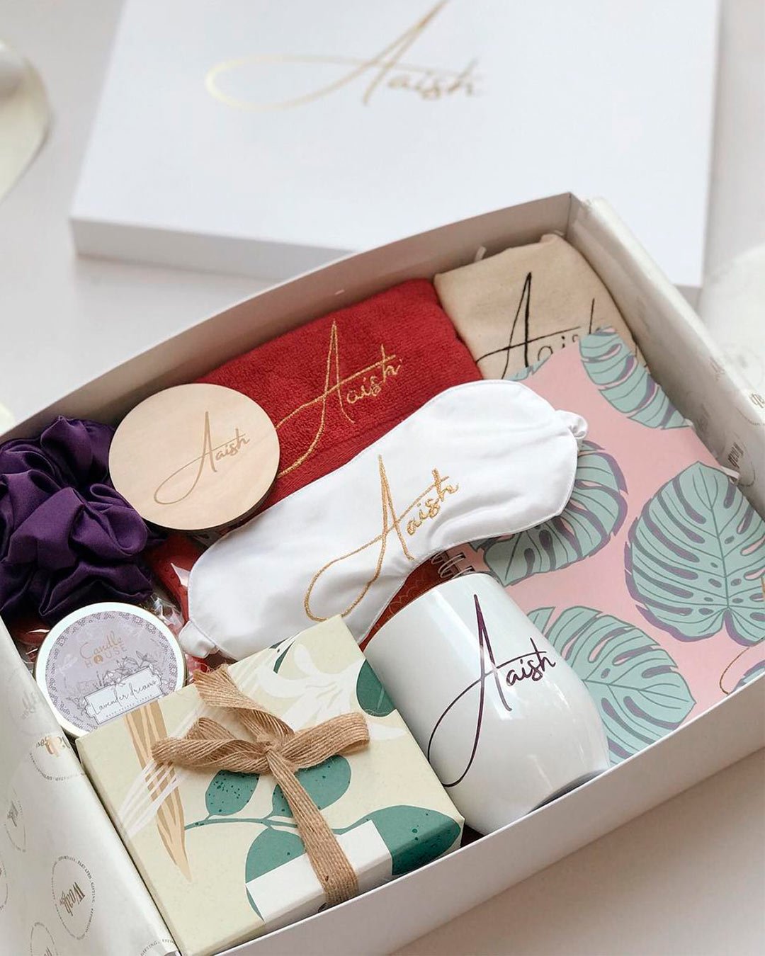 wedding favor ideas for guests box beauty items