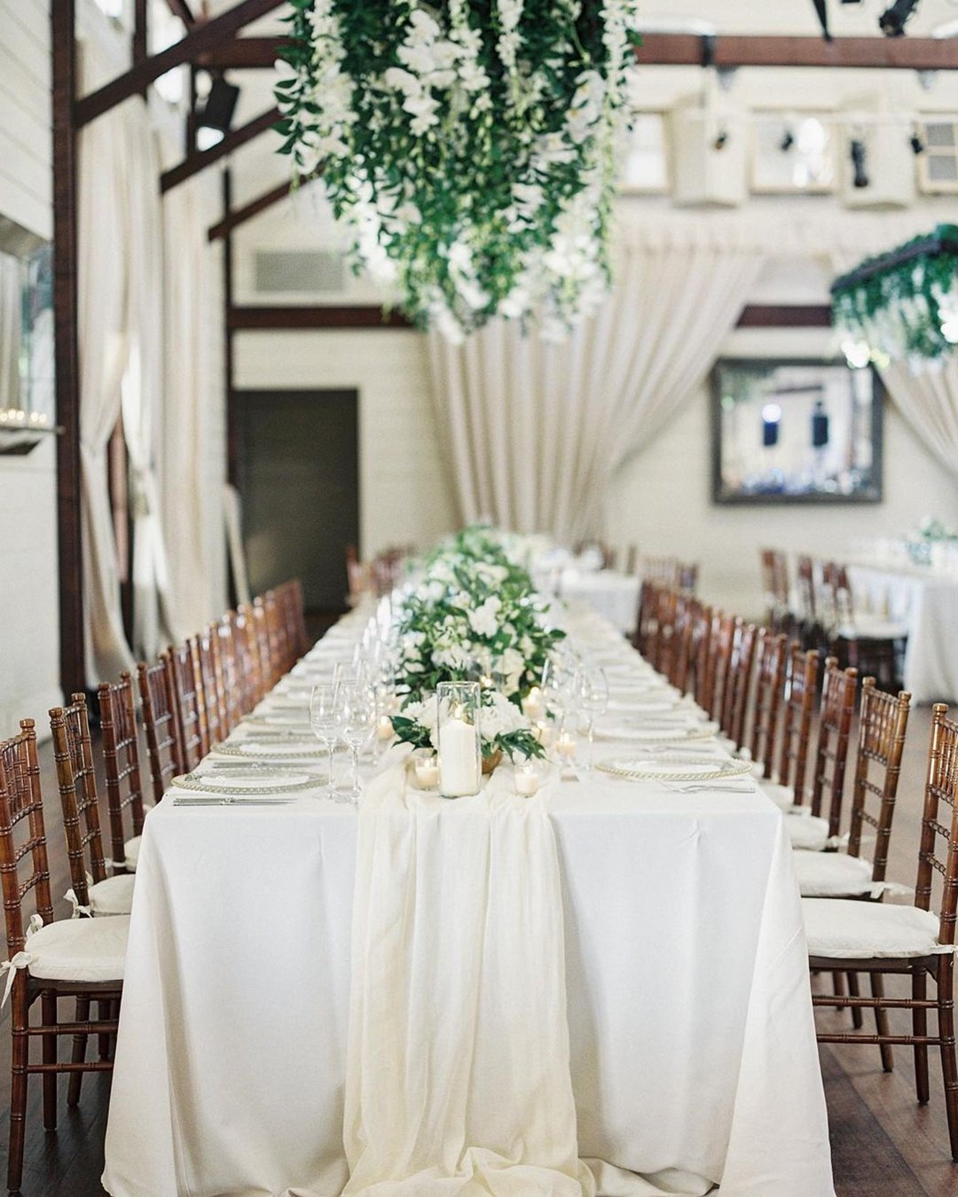 wedding table decorations white greenery decor lauragordon