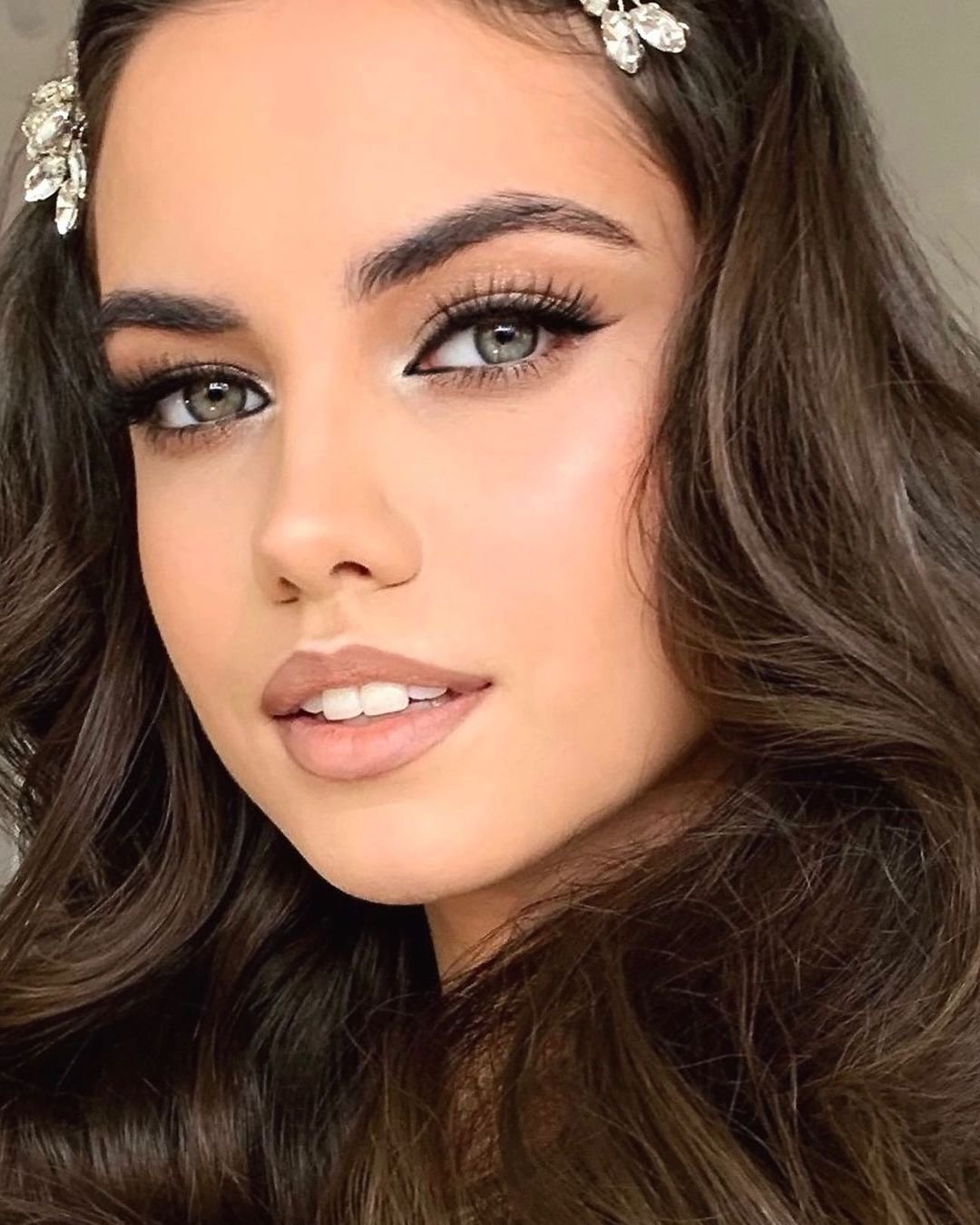 boho wedding makeup elegant natural idea with long lashes skazkina.stylist
