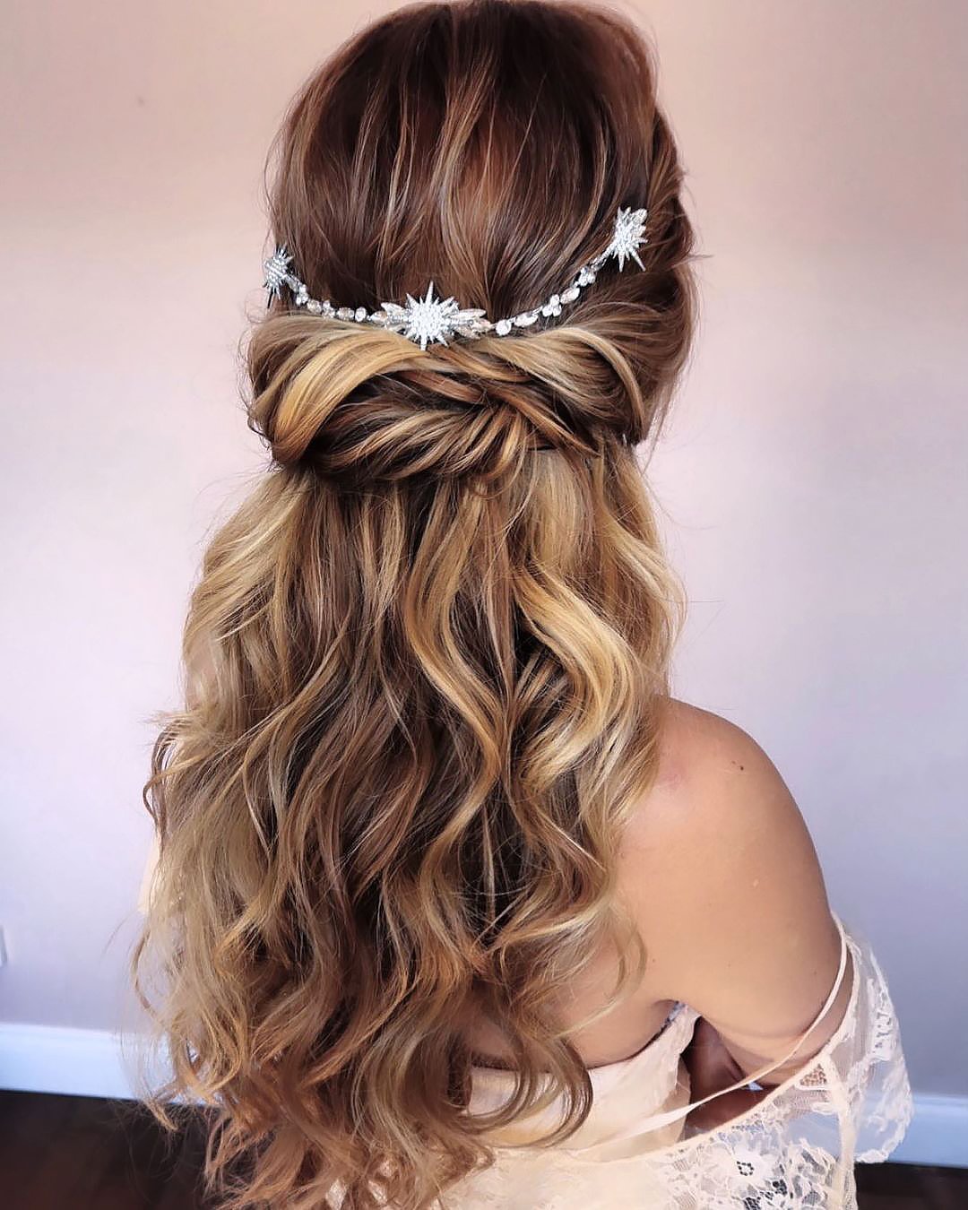 bridesmaid hairstyles for wedding half up swept on long hair lisaalgeracademy