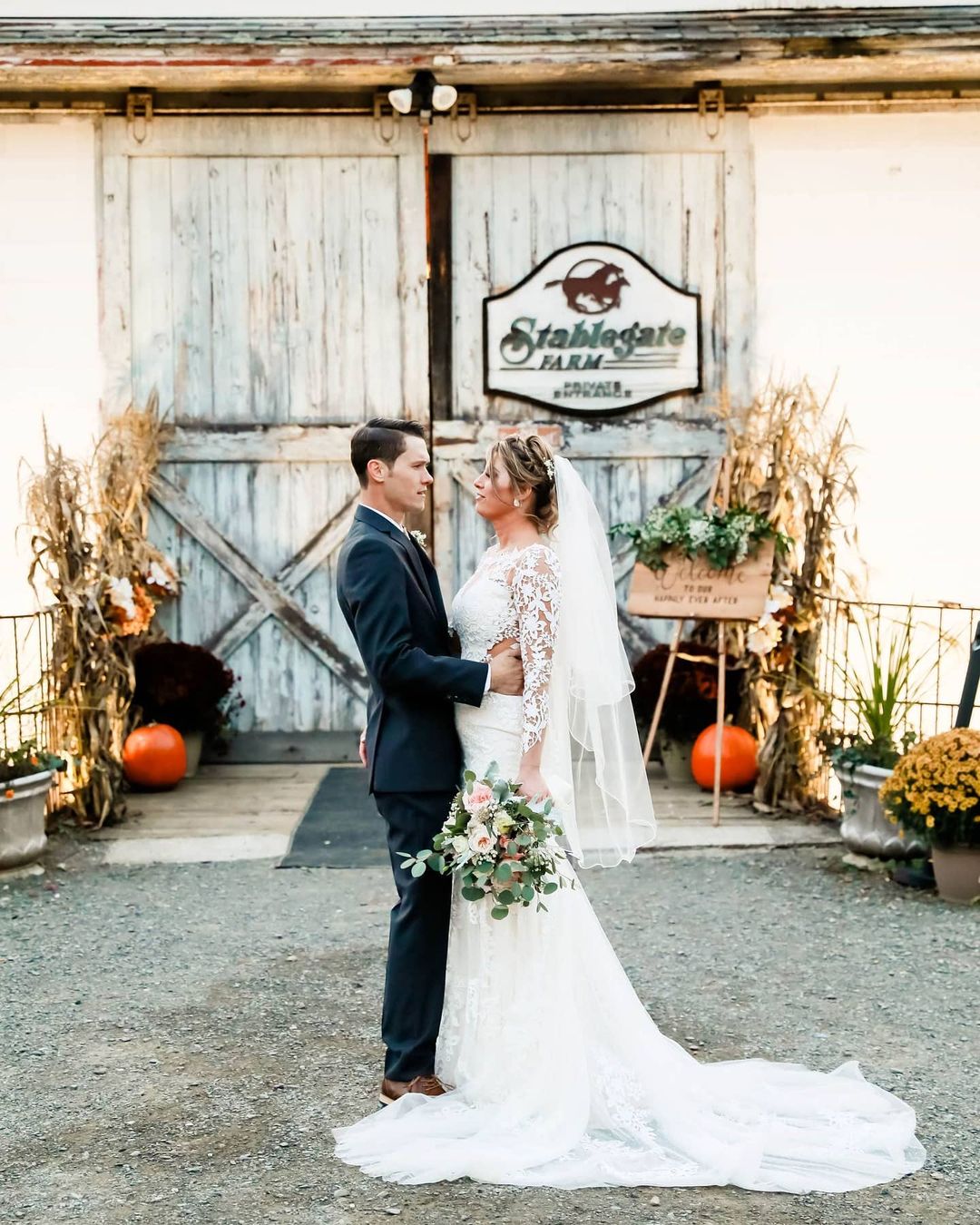 rustic wedding venues in new york barn outdoor
