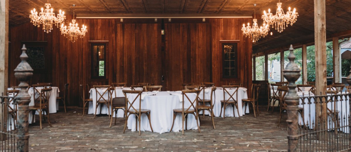 Rustic Wedding Venues in New York: Charming Barns & Countryside Escapes