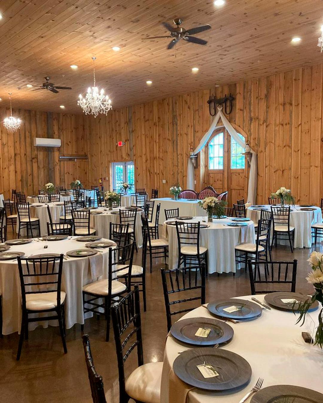 rustic wedding venues in new york barn