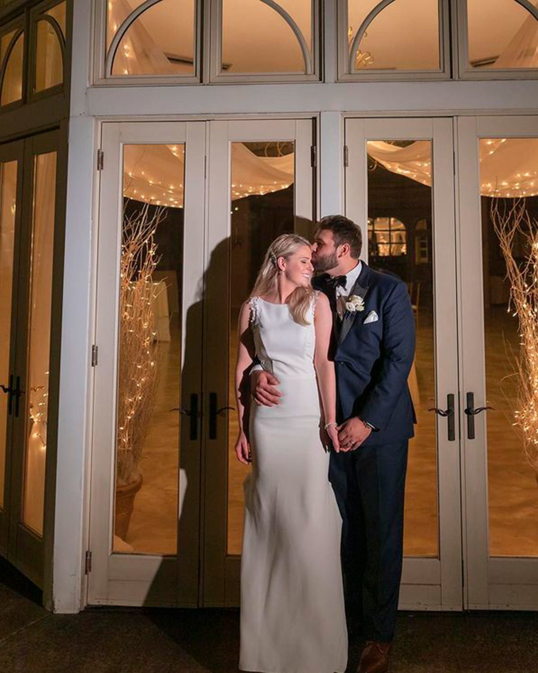 rustic wedding venues in new york outdoor lights