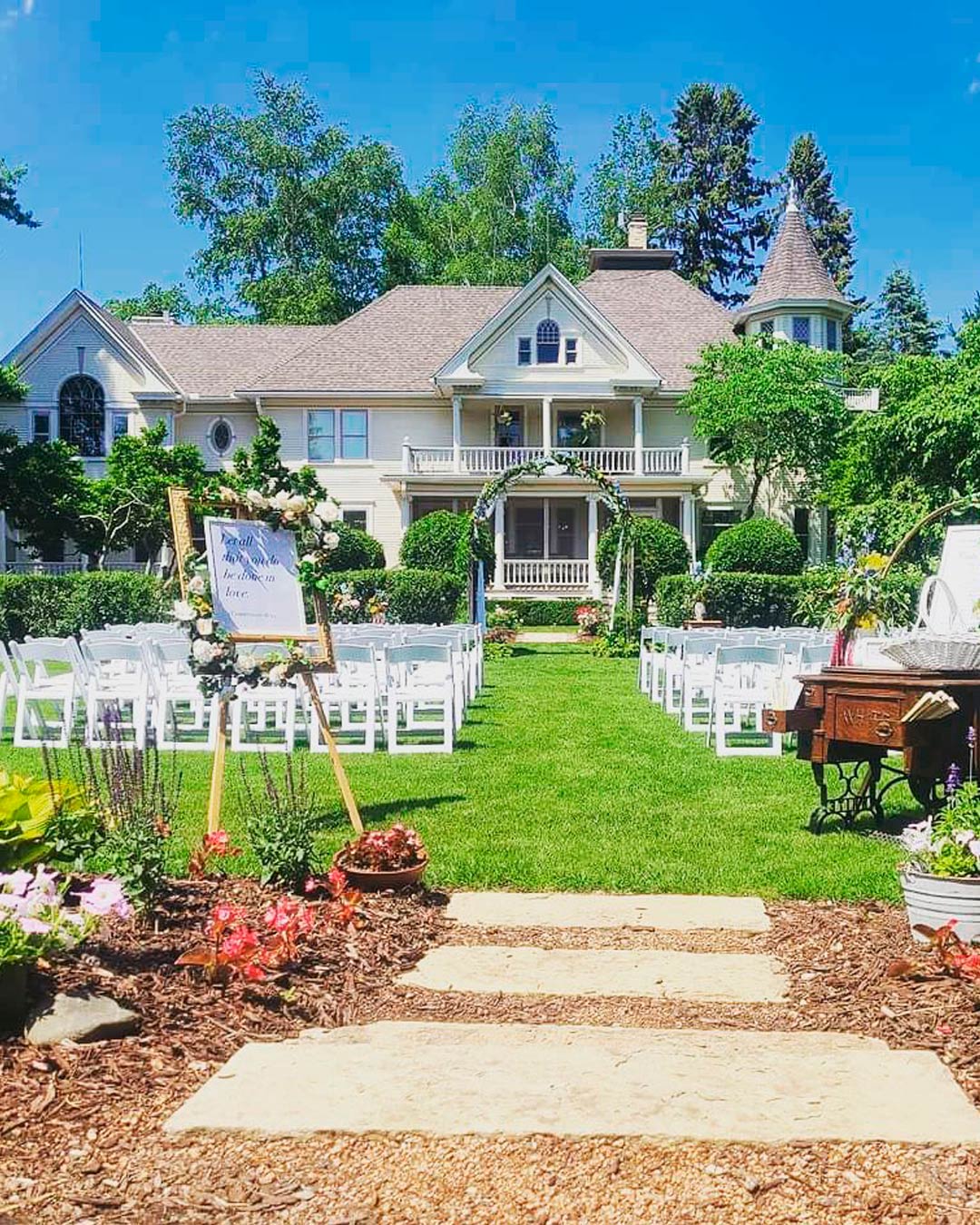 rustic wedding venues in wi aisle