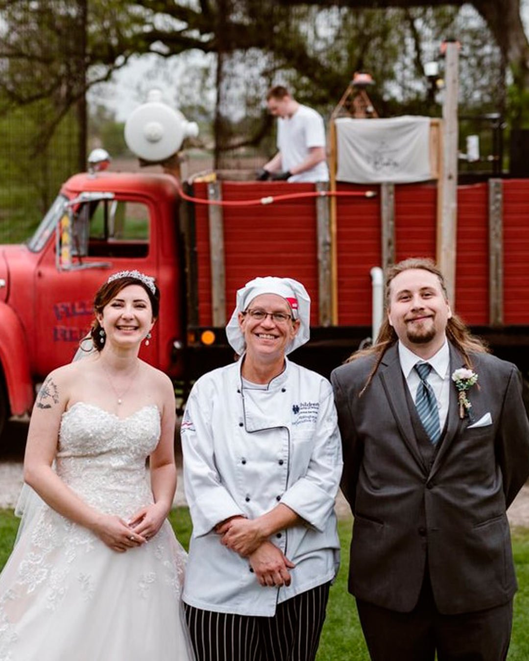 rustic wedding venues in wi barn bride groom