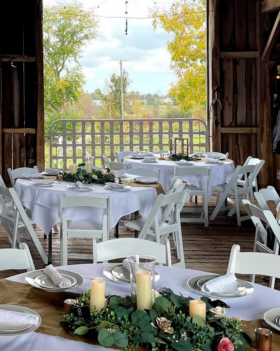 rustic wedding venues in wi barn decor setting