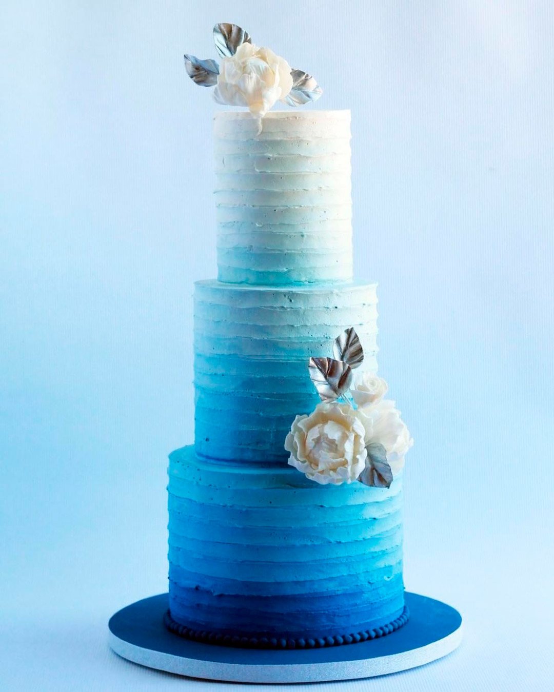 wedding cake ideas ombre blue